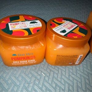 2 x tree  Hut Pumpkin Spice Latte Shea Sugar Scrub - Orange 18 oz each